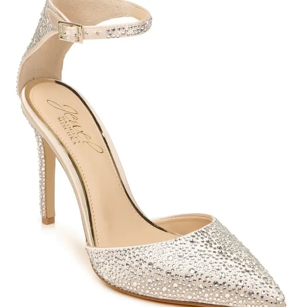 Badgley Mischka Jewel Pumps. Embellished crystal pumps. Wedding, Prom, Party.